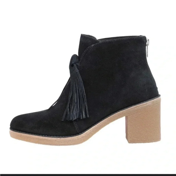 UGG Corin Heeled Suede Ankle Fringe Heeled Bootie Zipper Back 7.5 - Picture 1 of 8